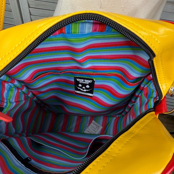 TRICK OR TREAT STUDIOS Child's Play 2 Good Guy Convertible Box Bag - Picture 5 of 5